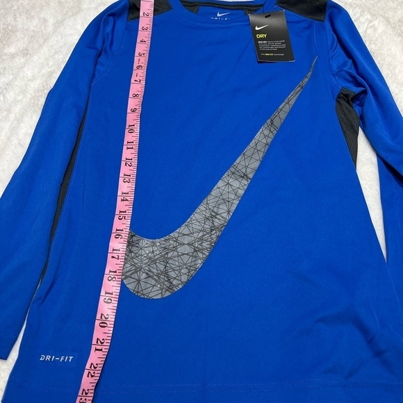 Nike dri fit boy’s shirt size medium - Picture 5 of 6